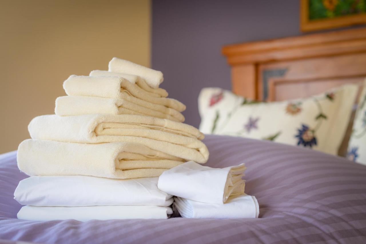 Briar Rose Bed & Breakfast โบลเดอร์ ภายนอก รูปภาพ