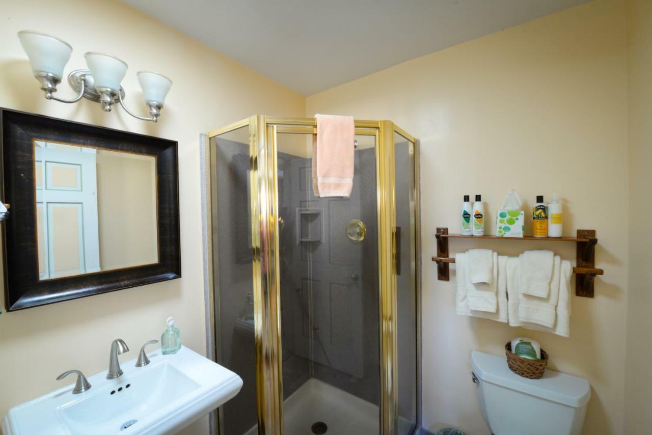 Briar Rose Bed & Breakfast โบลเดอร์ ภายนอก รูปภาพ